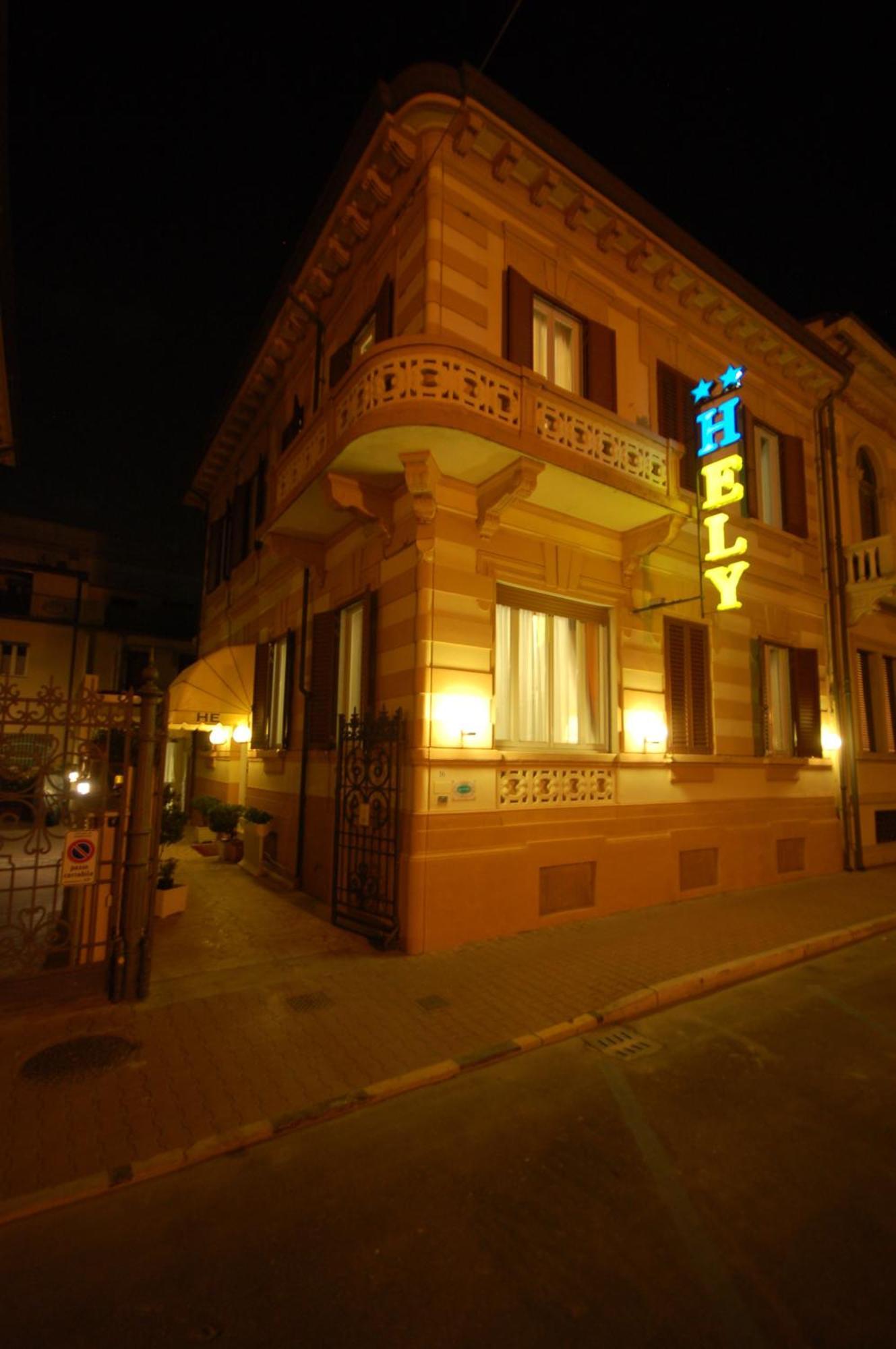 Hotel Ely Виареджо Екстериор снимка