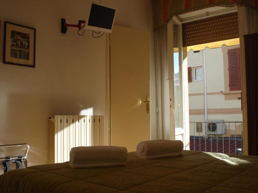 Hotel Ely Виареджо Стая снимка