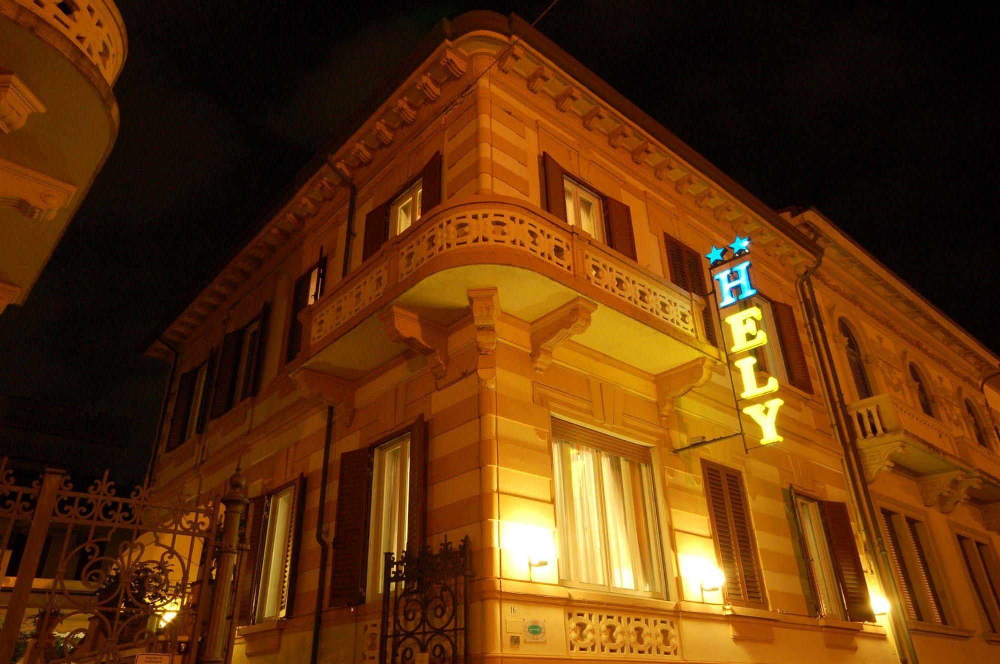 Hotel Ely Виареджо Екстериор снимка